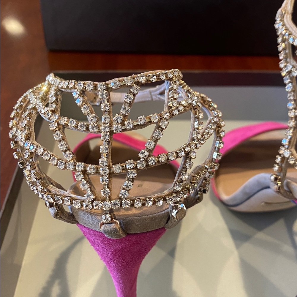 GUCCI Pink and Nude Embellished crystal back extending above Heels SIZE 37.5 - Picture 4 of 11